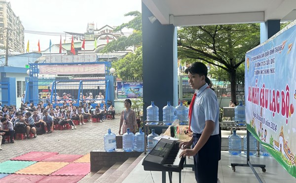 Lễ ra mắt các câu lạc bộ học đường