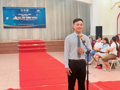 Nét đẹp phấn trắng