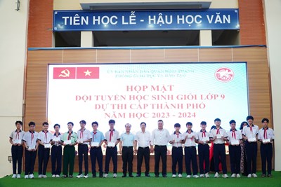 Họp mặt đội tuyển Học sinh giỏi lớp 9 dự thi cấp Thành phố năm học 2023-2024