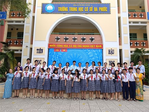 Đội tuyển tham dự kỳ thi tuyển chọn học sinh giỏi cấp huyện năm học 2024-2025