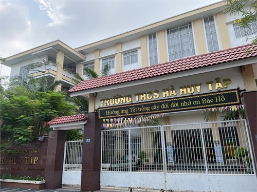 Hưởng ứng Tết trồng cây đời đời nhớ ơn Bác Hồ