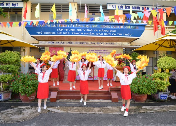 Tiết mục văn nghệ lễ khai giảng năm học 2024 - 2025