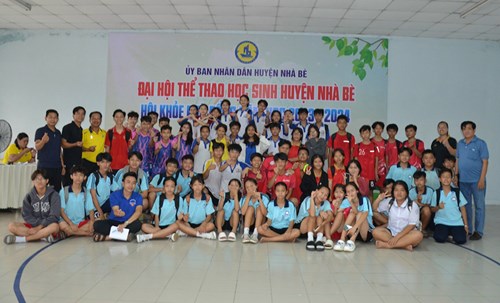 Nhiều huy chương ở 2 môn Đẩy gậy và Kéo co