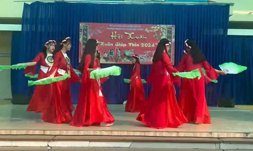 Thịnh vượng Việt Nam (9a6, múa)