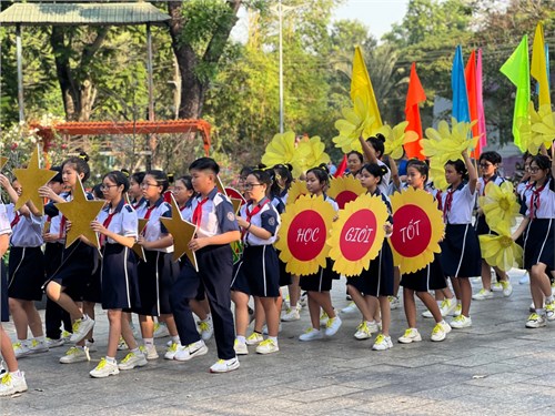 Chi đội THCS Hoàng Lê Kha xuất sắc Đạt giải Nhì toàn quận - Hội thi Nghi thức Đội TNTP Hồ Chí Minh năm học 2023 - 2024