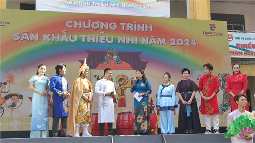 Sân khấu học đường   âm nhạc dân tộc với thiếu nhi 