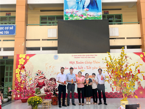 Mừng xuân Giáp Thìn – Mừng xuân mừng Đảng 2024