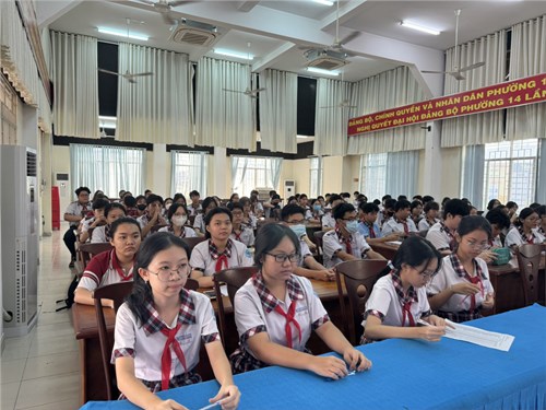 Ngày 14 tháng 01 năm 2024, Chi đoàn Trường Trung học cơ sở Huỳnh Văn Nghệ phối hợp với Đoàn Phường 14 tổ chức  Lớp cảm tình Đoàn  cho các em học sinh ưu tú, năm học 2023-2024