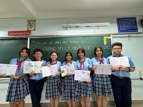 Sinh hoạt câu lạc bộ Văn học - Tháng 11/2024