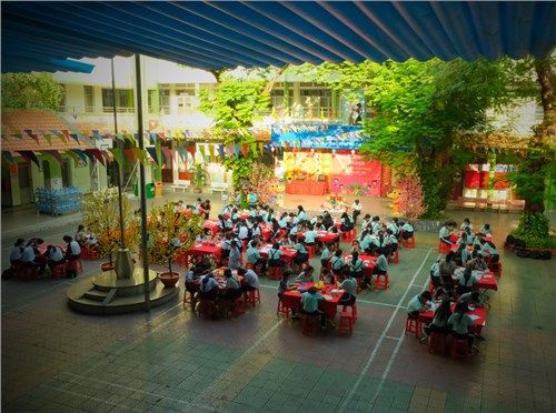 Học sinh trường Kiến Thiết tham gia Hội thi Trang trí bao lì xì Tết 2024
