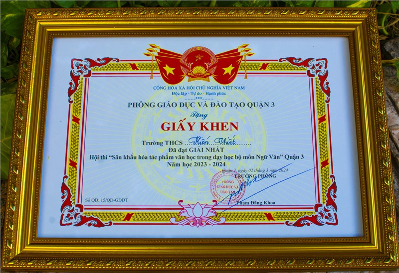 💐🌺💐 Chúc mừng trường Kiến Thiết đã đạt giải Nhất trong Hội thi  Sân khấu hóa tác phẩm văn học  năm học 2023 - 2024 🌹🌹🌹