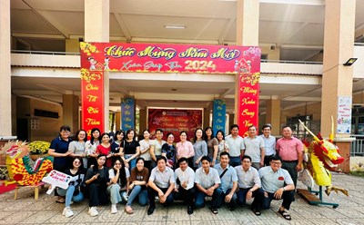 Hội xuân 2024 tại Trường THCS Lê Anh Xuân
