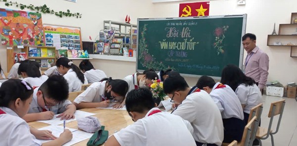 Sáng ngày 25/9/2024, Trường Trung học cơ sở Lê Lai tổ chức Cuộc thi “Văn hay chữ tốt” - cấp trường, năm học 2024 - 2025.