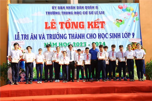 Trường THCS Lê Lai tổ chức Lễ tổng kết năm học 2023 - 2024 và Lễ trưởng thành và tri ân của học sinh khối lớp 9