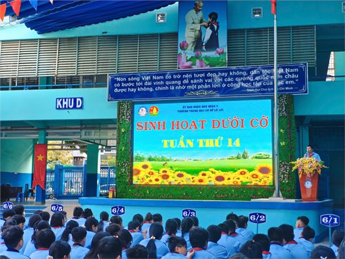 Sinh hoạt chủ điểm  Theo bước chân những người anh hùng  Tháng 12  34 chiến sĩ đầu tiên của Đội Việt Nam tuyên truyền giải phóng quân 