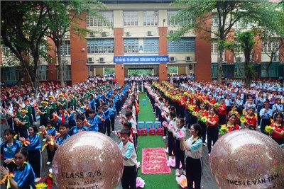 Hội thi múa dân vũ khối 7 năm học 2024 - 2025