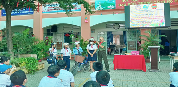 Tuyên truyền pháp luật