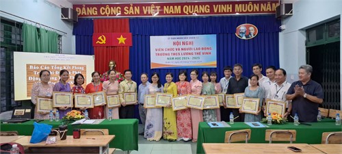 Chúc mừng Hội nghị viên chức và người lao động trường THCS Lương Thế Vinh, quận 12 đã diễn ra thành công tốt đẹp trong ngày 26-10-2024.