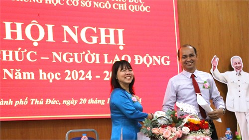 Trường THCS Ngô Chí Quốc tổ chức hội nghị viên chức người lao động năm học 2024-2025