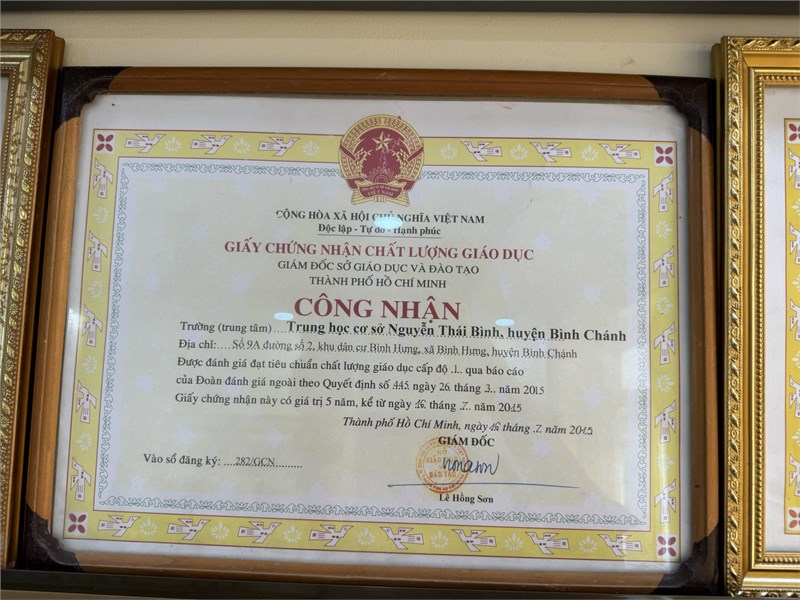 Giấy chứng nhận chất lượng giáo dục năm 2015.