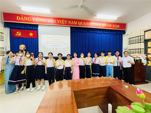 Họp mặt đội tuyển học sinh giỏi tham gia kỳ thi học sinh giỏi cấp Thành phố năm học 2023-2024