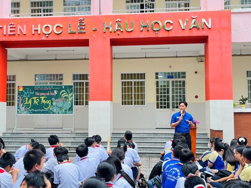 Sinh Hoạt Chủ Đề  Noi Gương Anh hùng Lý Tự Trọng  Năm Học 2024 - 2025