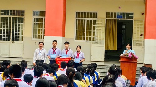 Vinh Danh Trường THCS Nguyễn Trãi Có Học Sinh Giỏi Môn Toán Máy Tính Cấp Quận Năm Học 2024 - 2025.