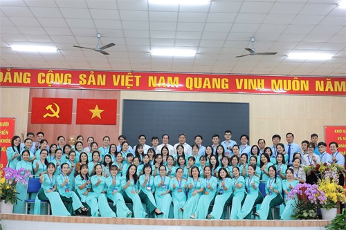 Trường THCS Nguyễn Văn Bá tổ chức Hội nghị Viên chức - Người lao động năm học 2024 - 2025
