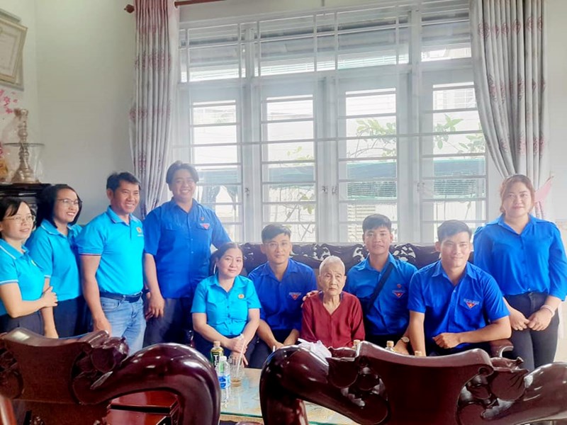 Kỷ niệm 77 năm ngày Thương binh liệt sĩ (27.07.1947 - 27.07.2024)