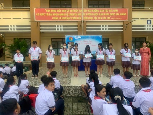 Thắp sáng ước mơ thiếu nhi Việt Nam