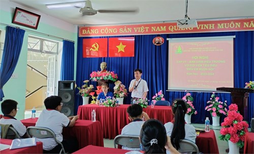 Hội nghị cấp Ủy - Ban Giám hiệu trường với đội viên tiêu biểu  Điều em muốn nói  Năm học: 2023-2024