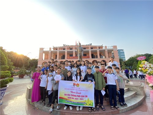 Hành trình  Em yêu thành phố của em  năm học 2023-2024