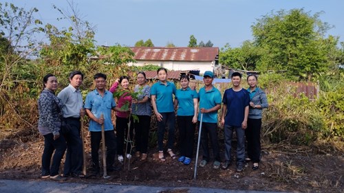 Lễ phát động Tết trồng cây đời đời nhớ ơn  Bác Hồ  năm 2024 xã Phạm Văn Cội