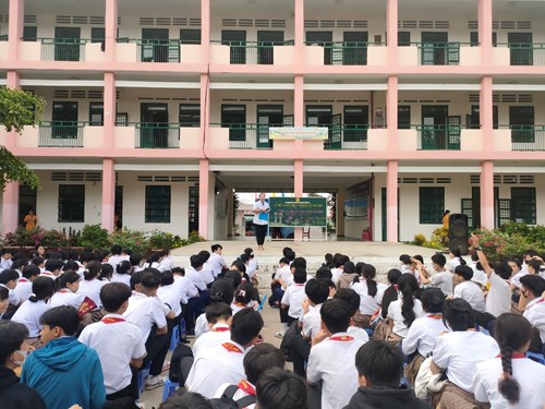 Truyền thông sức khỏe sinh sản tuổi vị thành niên