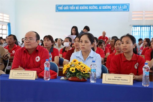 Chiến dịch “Triệu bước chân nhân ái - Tiếp nối trang sử vàng”