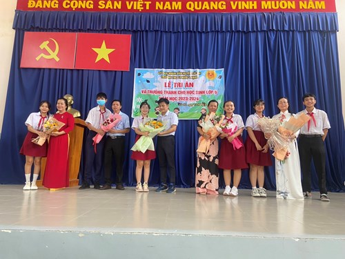 Sáng ngày 12/5/2024 Trường THCS Phước Thạnh tổ chức Lễ Tri ân và ra trường cho học sinh lớp 9 năm học 2023-2024.