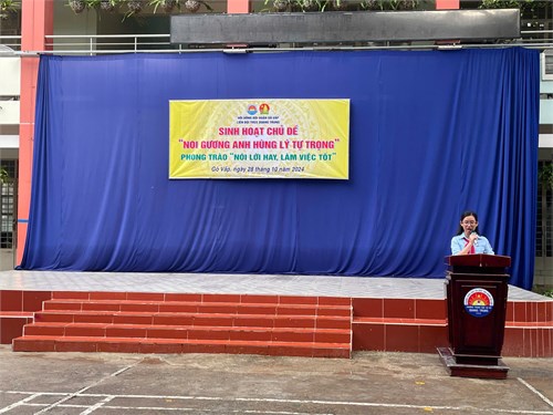 Sáng thứ 2 ngày 28/10/2024, trường THCS Quang Trung tổ chức sinh hoạt chủ đề  Noi gương anh hùng Lý Tự Trọng  và phát động phong trào  Nói lời hay, làm việc tốt . Các em học sinh được tham gia trả lời các câu hỏi tìm hiểu về anh hùng Lý Trọng Trọng và chia sẻ các hành động về nói lời hay, làm việc tốt của bản thân.