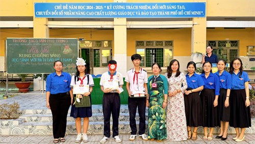 Hội thi Rung chuông vàng “Học sinh với biển, đảo Việt Nam”