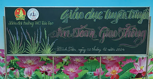 Học sinh Trường THCS Tân Tạo với ATGT