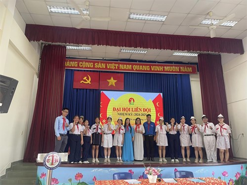 Liên đội THCS Tân Thới Hòa đã tổ chức thành công Đại hội Liên đội và đã bầu ra được 11 bạn có Thành tích xuất sắc vào BCH Liên Đội nhiệm kỳ 2024 - 2025