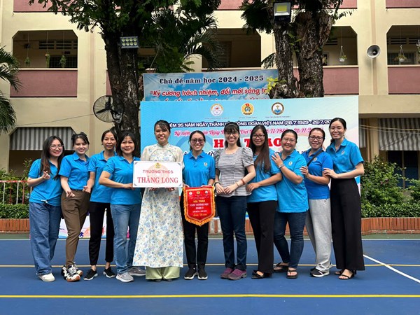 Hội thao chào mừng ngày 20/11.