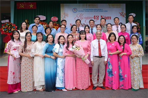 Chào mừng ngày nhà giáo việt nam 20/11/2024.