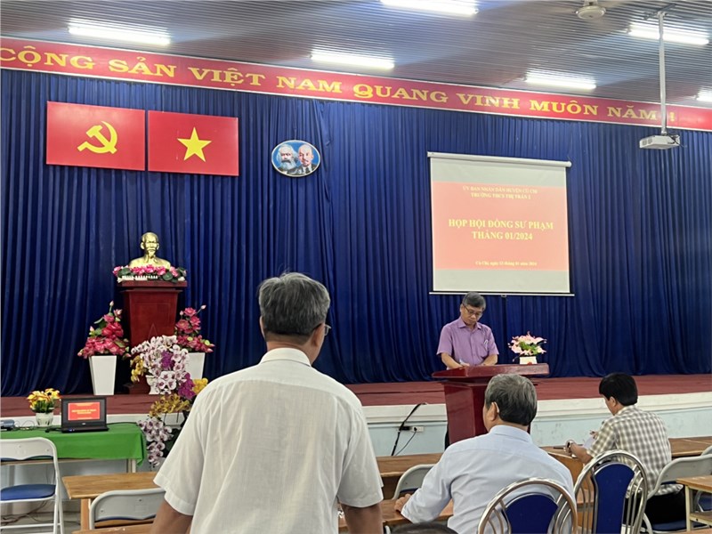 Họp Hội đồng sư phạm triển khai công tác tháng 01 năm 2024