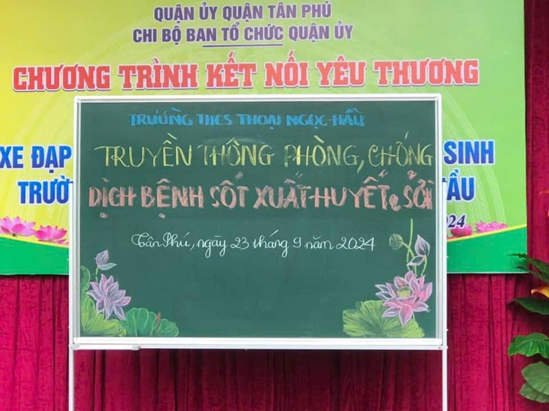 Trường trung học cơ sở thoại ngọc hầu truyền thông phòng, chống dịch bệnh sốt xuất huyết, sởi.
