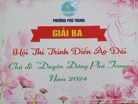 Tham gia Hội thi  Duyên Dáng Áo Dài  tại phường Phú Trung - Tháng 3 năm 2024