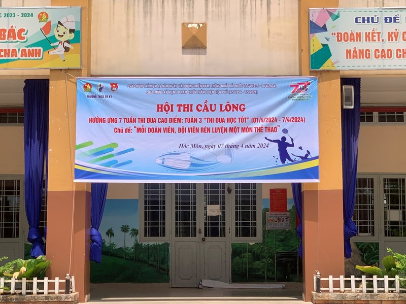 Chào mừng kỷ niệm 49 năm ngày Giải phóng miền nam, thống nhất đất nước (30/4/1975 - 30/4/2024)