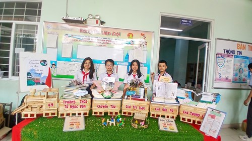 Hưởng ứng cuộc thi: Lớn lên cùng sách 2023-2024 cấp quận.