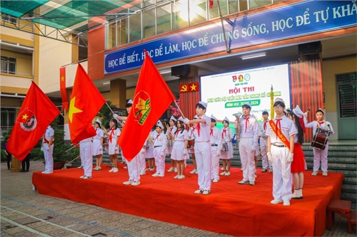 Liên Đội trường THCS Tôn Thất Tùng tổ chức Hội thi Nghi thức đội thiếu niên tiền phong Hồ Chí Minh quận Tân Phú, năm học 2023-2024
