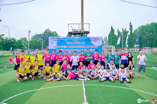 Chương trình giao lưu bóng đá  Giải Bóng Đá Giáo Viên - Phụ Huynh Học Sinh Trường THCS Tôn Thất Tùng , năm học 2024 - 2025