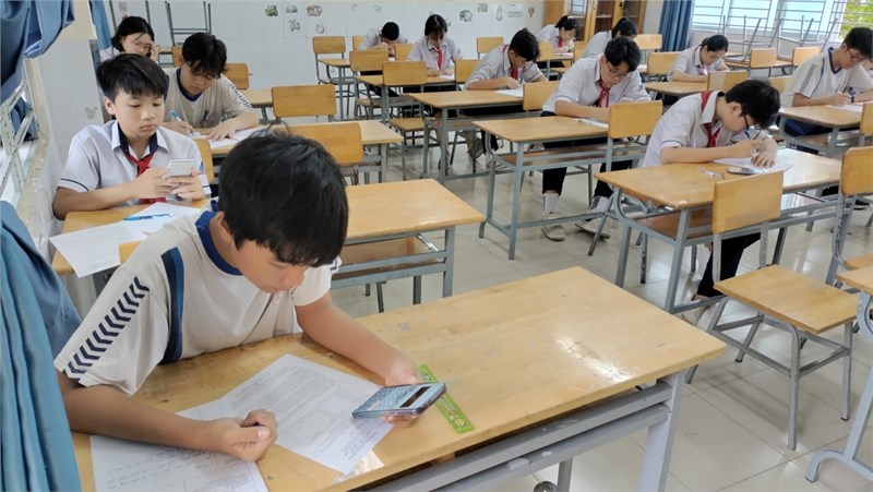 Trường THCS Tôn Thất Tùng tổ chức Thi chọn đội tuyển học sinh giỏi cấp trường vòng 2: Khoa học tự nhiên - Lịch sử và Địa lí - Tin học, năm học 2024-2025